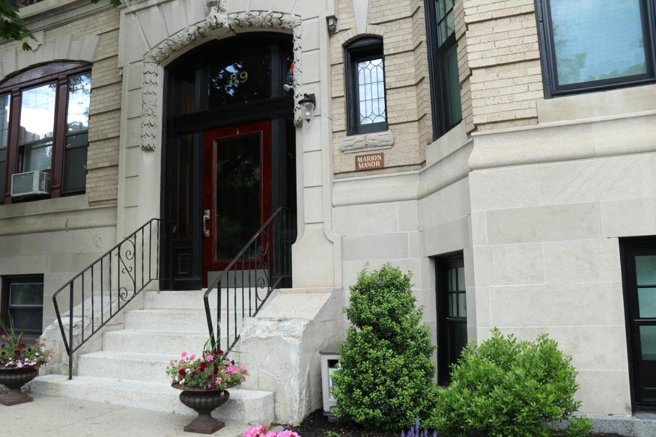 A Stylish Stay W/ A Queen Bed, Heated Floors.. #18 Brookline Extérieur photo